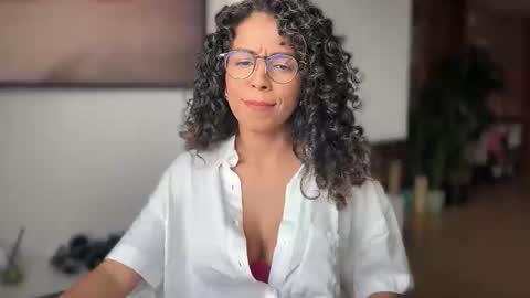 Kloe online show from 28, 10, 2025