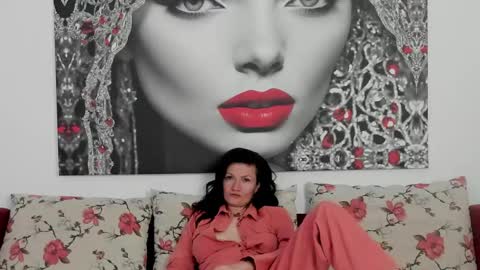 Snapshot of illegalbeauty87 chatting on 25, 4, 2026 Ingrid or more easier...Miss GoDDess Mistress online show from 25, 4, 2026