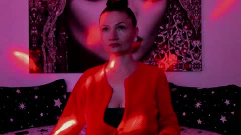 Snapshot of illegalbeauty87 chatting on 18, 5, 2026 Ingrid or more easier...Miss GoDDess Mistress online show from 18, 5, 2026