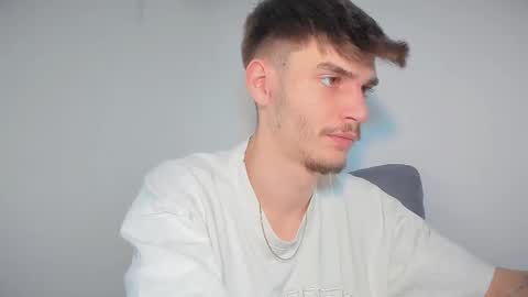 Snapshot of illusions888 chatting on 17, 11, 2025 D-Illusion online show from 17, 11, 2025