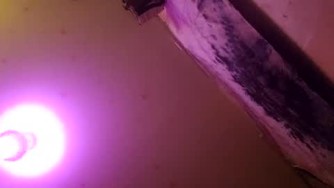 ilovestinkypussy420 online show from 18, 6, 2026