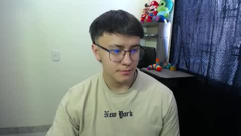 Snapshot of im__noah chatting on 2, 3, 2025 im__noah online show from 2, 3, 2025