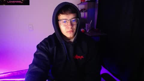 Snapshot of im__noah chatting on 8, 3, 2025 im__noah online show from 8, 3, 2025