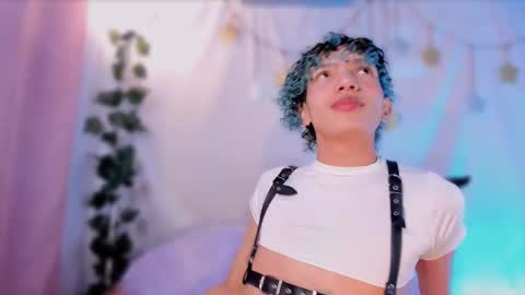 Alejo independent model   online show from 30, 9, 2025