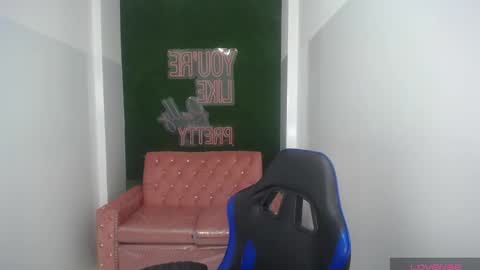 Anny online show from 4, 10, 2025