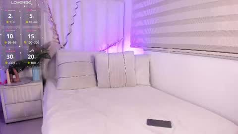 im_ariana_ online show from 11, 7, 2026
