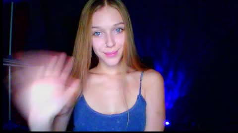 Blonde and Brunette or Ashley and Ellis online show from 29, 11, 2025