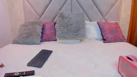 Manu  online show from 5, 3, 2026