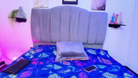 im_riley_ online show from 16, 5, 2026
