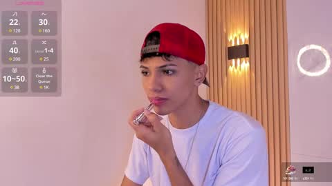 im_sebaslopez online show from 8, 2, 2025