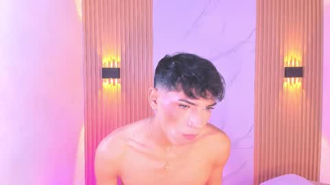 im_sebaslopez online show from 11, 11, 2025