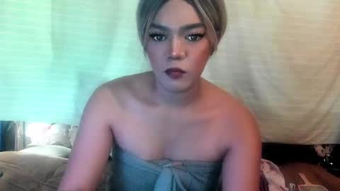 ella may online show from 27, 1, 2025