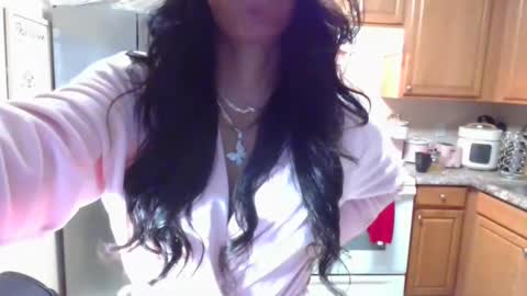 Snapshot of iman_love chatting on 5, 2, 2025 iman_love online show from 5, 2, 2025