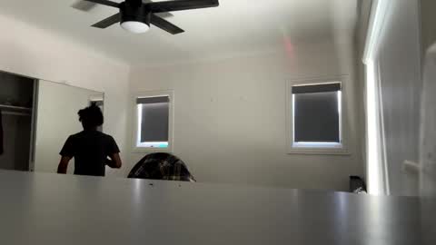 imchokingchicken online show from 8, 9, 2025