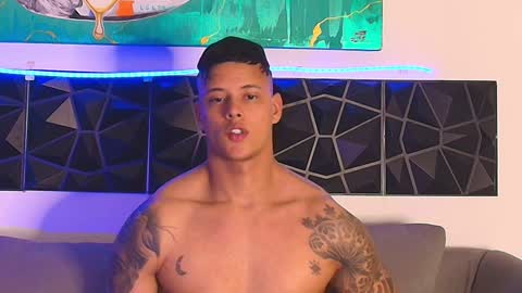 Snapshot of imconor chatting on 4, 2, 2025 imconor online show from 4, 2, 2025