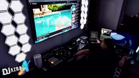 DJ Azra online show from 3, 2, 2026