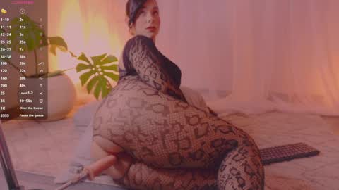 Leana online show from 6, 4, 2026