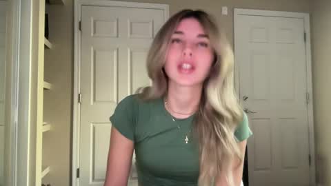 Snapshot of imrubyy chatting on 17, 1, 2025 RUBYY 3 online show from 17, 1, 2025