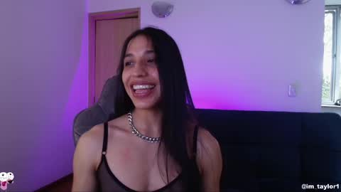 TAYLOR  online show from 28, 4, 2026