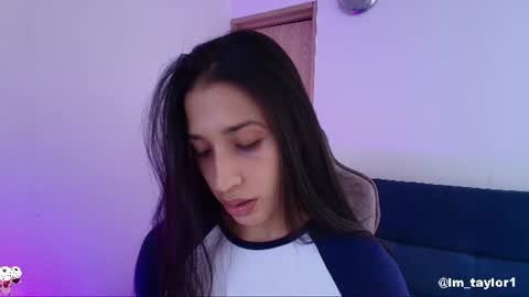 Snapshot of imtaylor__ chatting on 29, 6, 2026 TAYLOR online show from 29, 6, 2026