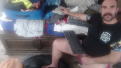 I use to be imeverythingandnothing online show from 5, 12, 2024