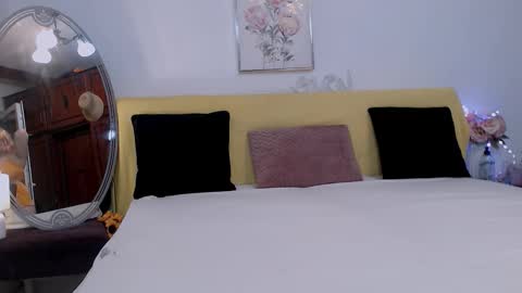 Snapshot of ina_pearl chatting on 3, 12, 2025 Ina online show from 3, 12, 2025