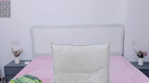 Snapshot of inadaphne chatting on 26, 4, 2026 Ina online show from 26, 4, 2026
