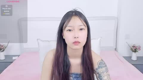Snapshot of inadaphne chatting on 1, 5, 2026 Ina online show from 1, 5, 2026
