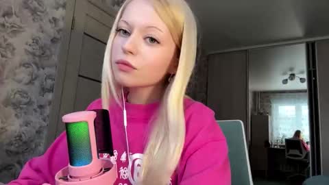 Snapshot of inamillsap chatting on 4, 3, 2026 Lola online show from 4, 3, 2026