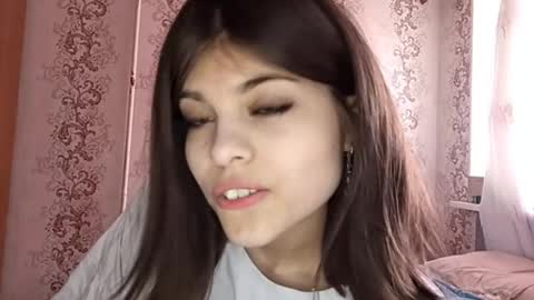 Snapshot of inamongrain chatting on 12, 4, 2026 Mia online show from 12, 4, 2026