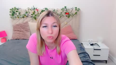 incredible_ariela online show from 13, 5, 2026