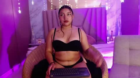 incredible_foxxy online show from 25, 6, 2026
