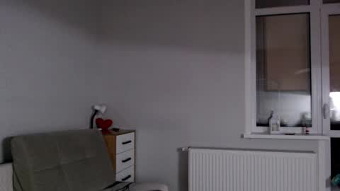 Snapshot of increible_della chatting on 8, 12, 2024 Della online show from 8, 12, 2024