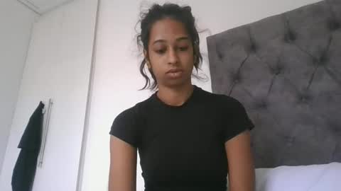 Snapshot of indanbella19 chatting on 18, 4, 2026 indanbella19 online show from 18, 4, 2026