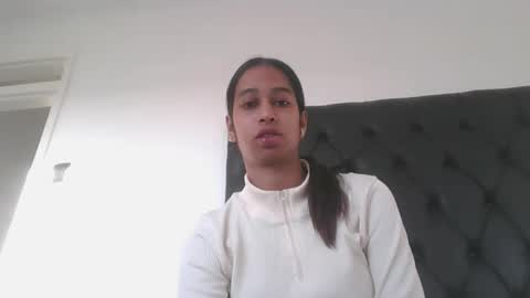 Snapshot of indanbella19 chatting on 25, 5, 2026 indanbella19 online show from 25, 5, 2026