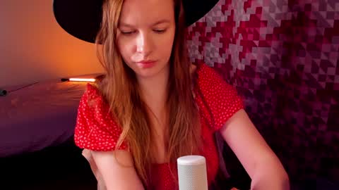 Snapshot of indian_summer_ chatting on 6, 1, 2025 Melissa No Baby or bb sexy etc... online show from 6, 1, 2025