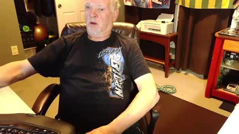 Snapshot of indianapapa chatting on 15, 9, 2025 Papa online show from 15, 9, 2025