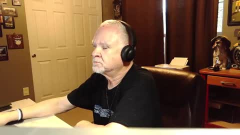 Snapshot of indianapapa chatting on 9, 11, 2025 Papa online show from 9, 11, 2025