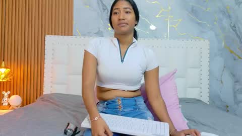 Snapshot of indiancutiie chatting on 24, 2, 2026 LITTLE AINHOA online show from 24, 2, 2026