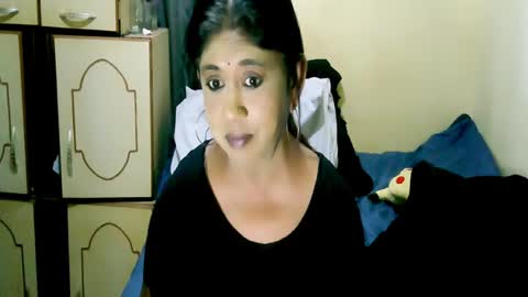 indianpleasures21 online show from 2, 7, 2026