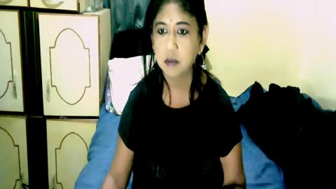 indianpleasures21 online show from 20, 7, 2026