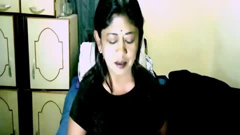 indianpleasures21 online show from 25, 7, 2026