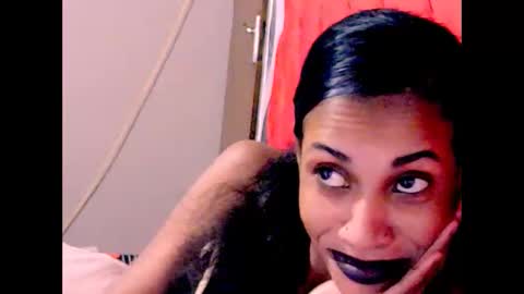 Snapshot of indianqueen5 chatting on 19, 10, 2025 indianqueen5 online show from 19, 10, 2025