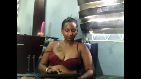 Snapshot of indiantina01 chatting on 3, 12, 2024 tina online show from 3, 12, 2024