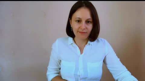 Snapshot of inessa_beauty chatting on 22, 6, 2026 Inessa online show from 22, 6, 2026
