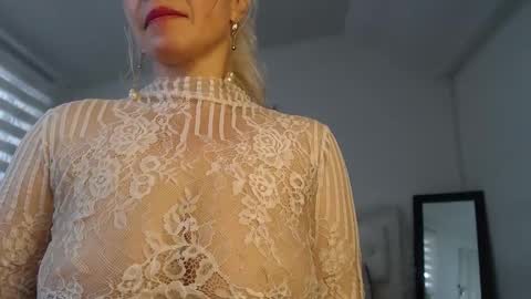            online show from 18, 12, 2024