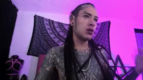 Snapshot of ink_u_buzz chatting on 26, 12, 2024 Dani online show from 26, 12, 2024