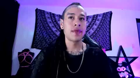 Snapshot of ink_u_buzz chatting on 1, 1, 2025 Dani online show from 1, 1, 2025