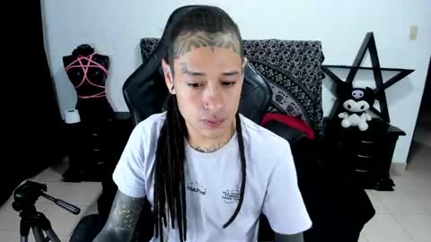 Snapshot of ink_u_buzz chatting on 2, 1, 2025 Dani online show from 2, 1, 2025