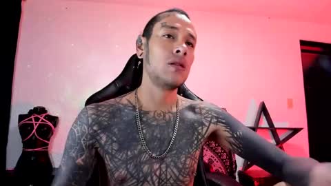 Snapshot of ink_u_buzz chatting on 5, 1, 2025 Dani online show from 5, 1, 2025